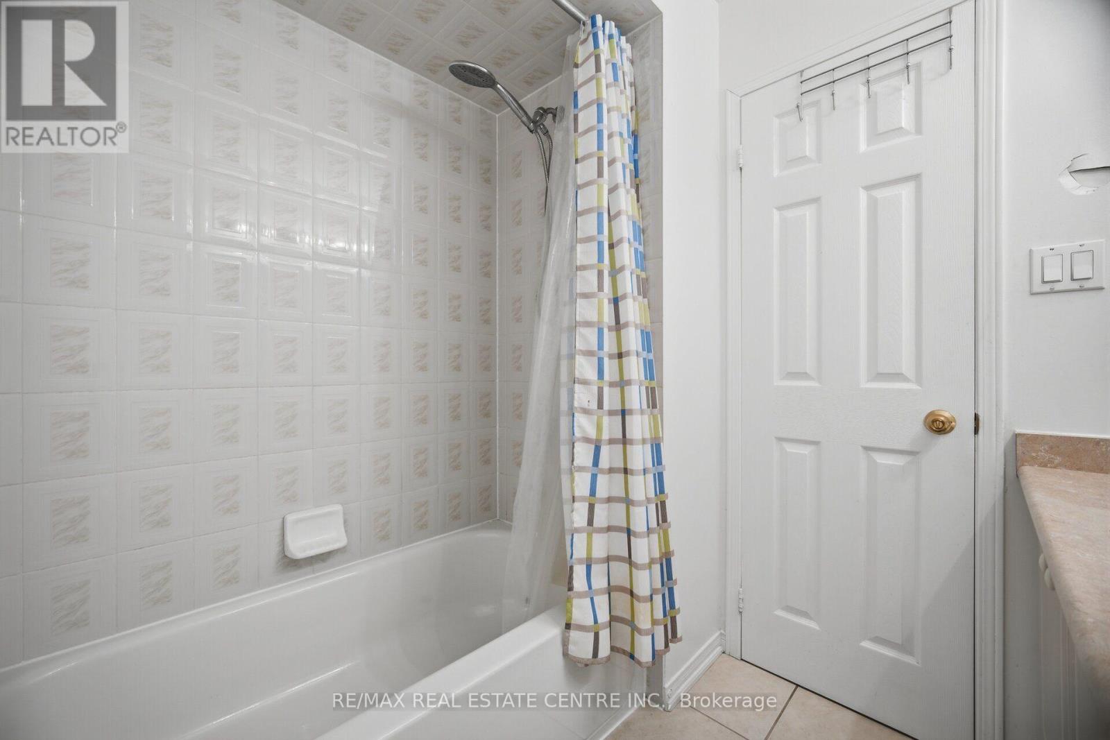10 - 2360 Parkhaven Boulevard, Oakville, Ontario L6H 7S6 - Photo 39 - W13654154