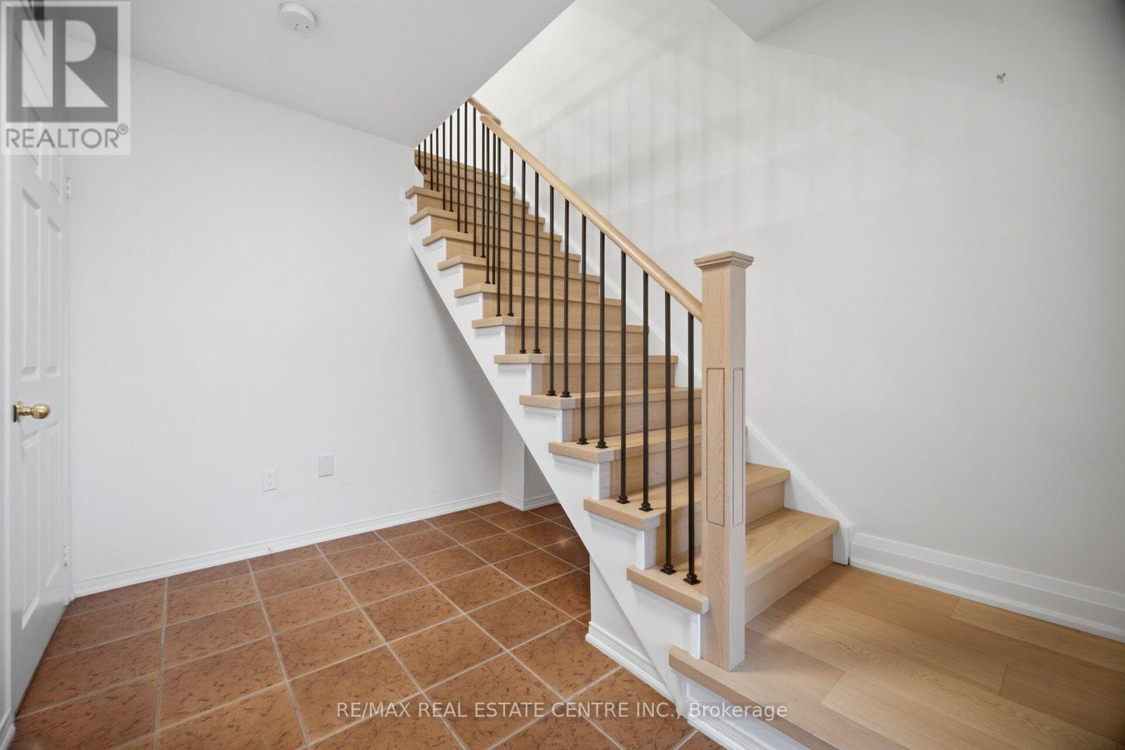 10 - 2360 Parkhaven Boulevard, Oakville, Ontario L6H 7S6 - Photo 40 - W13654154