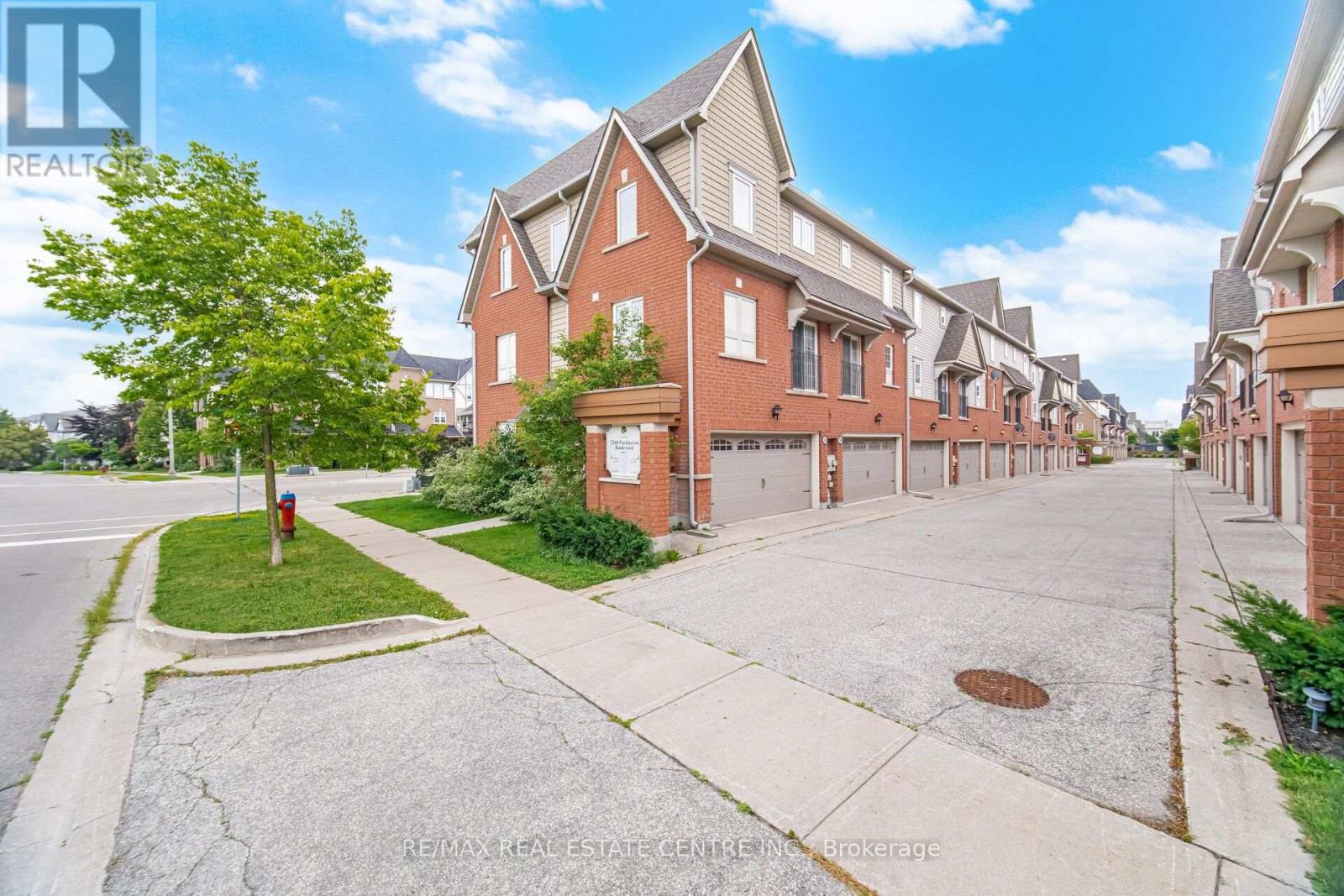 10 - 2360 Parkhaven Boulevard, Oakville, Ontario L6H 7S6 - Photo 46 - W13654154