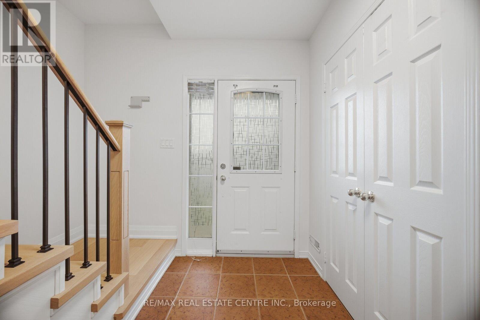 10 - 2360 Parkhaven Boulevard, Oakville, Ontario L6H 7S6 - Photo 5 - W13654154