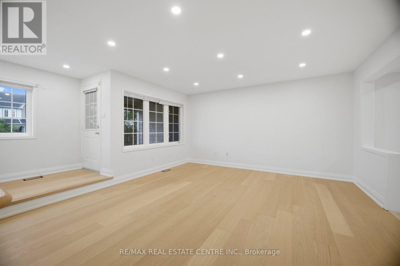 10 - 2360 Parkhaven Boulevard, Oakville, Ontario L6H 7S6 - Photo 7 - W13654154