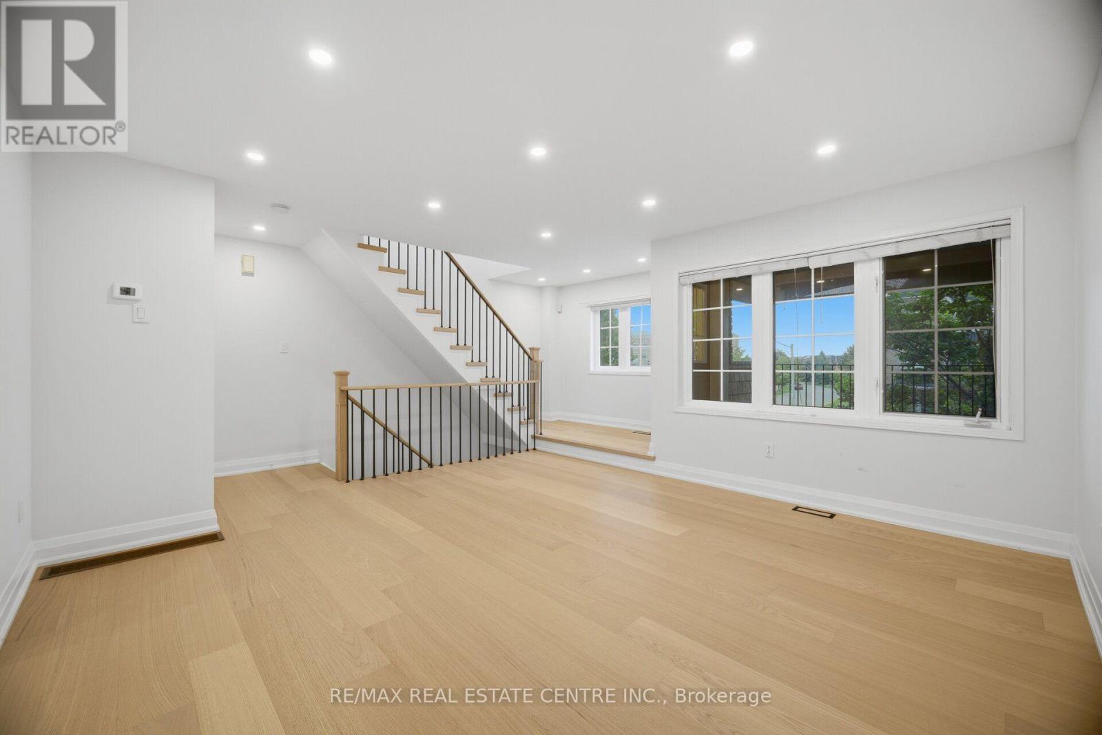 10 - 2360 Parkhaven Boulevard, Oakville, Ontario L6H 7S6 - Photo 8 - W13654154