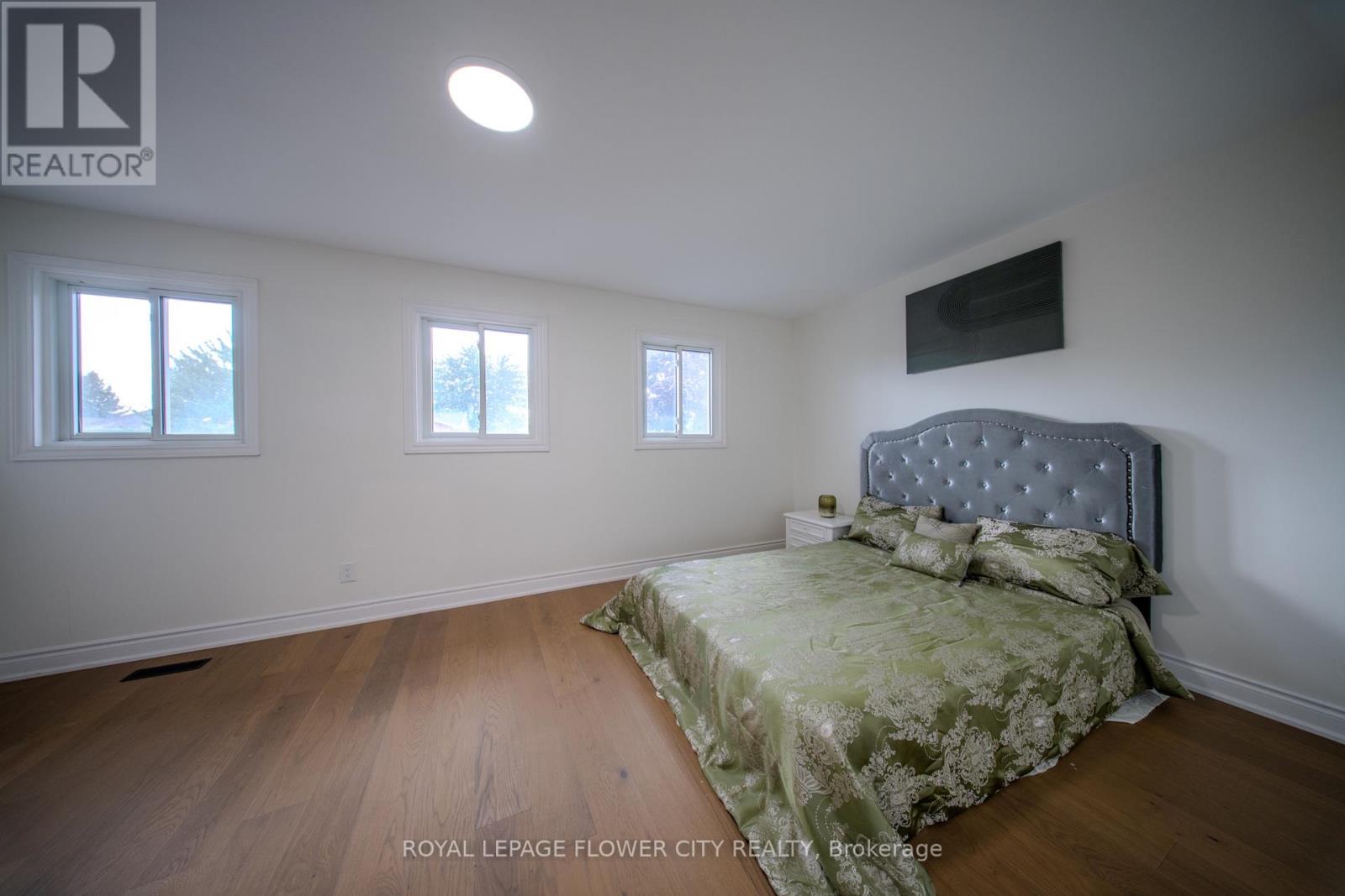 6 Crenshaw Crescent W, Brampton, Ontario L6Z 1W9 - Photo 18 - W13654172