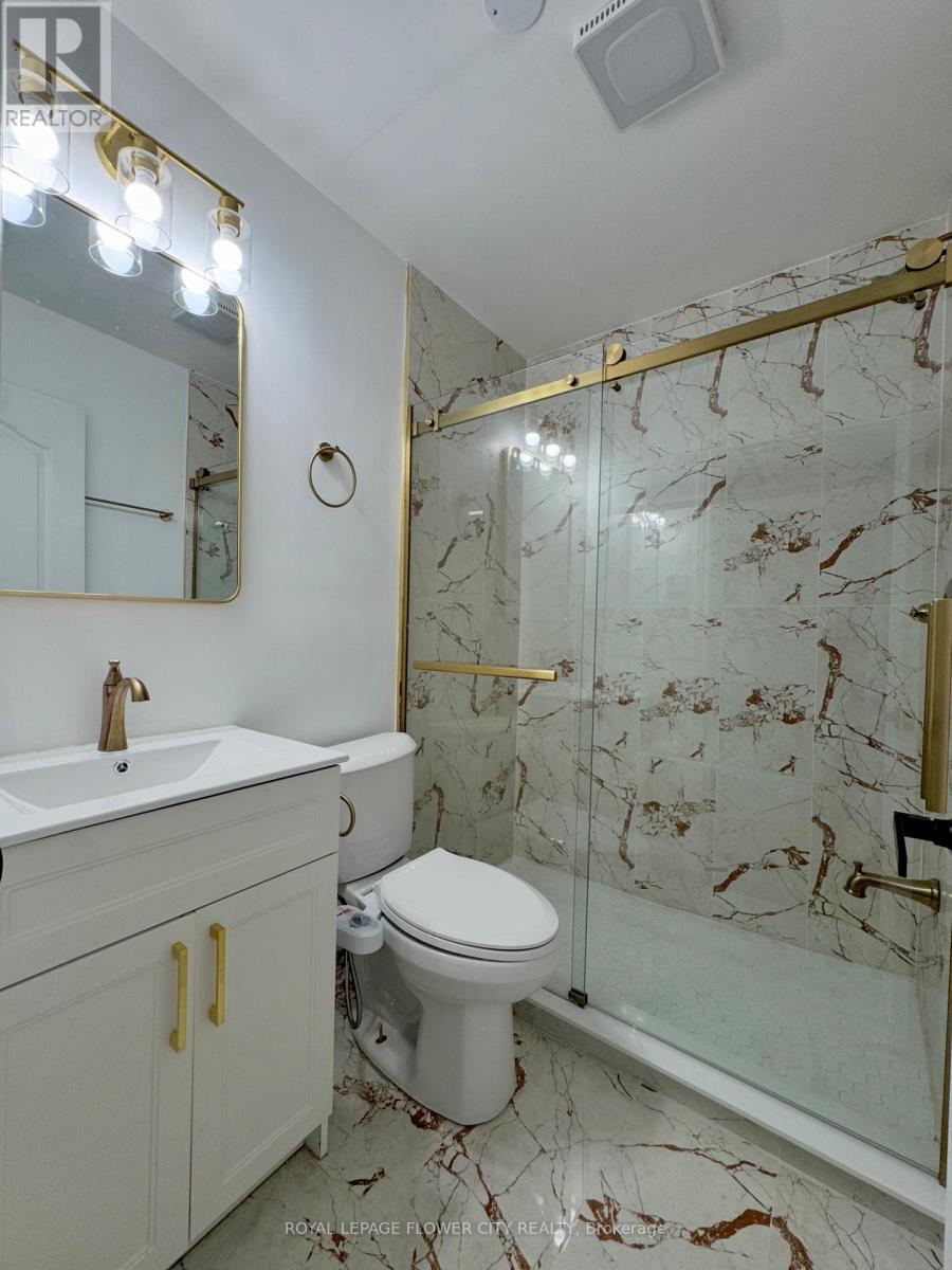 6 Crenshaw Crescent W, Brampton, Ontario L6Z 1W9 - Photo 27 - W13654172