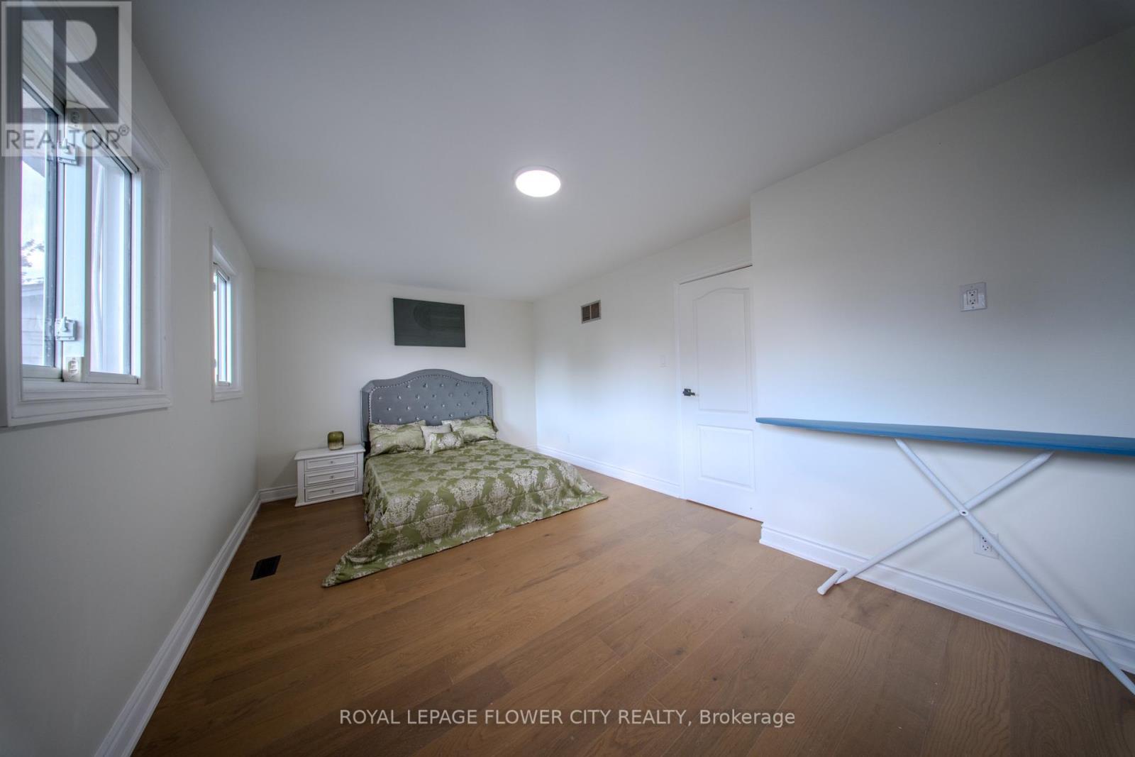 6 Crenshaw Crescent W, Brampton, Ontario L6Z 1W9 - Photo 19 - W13654172