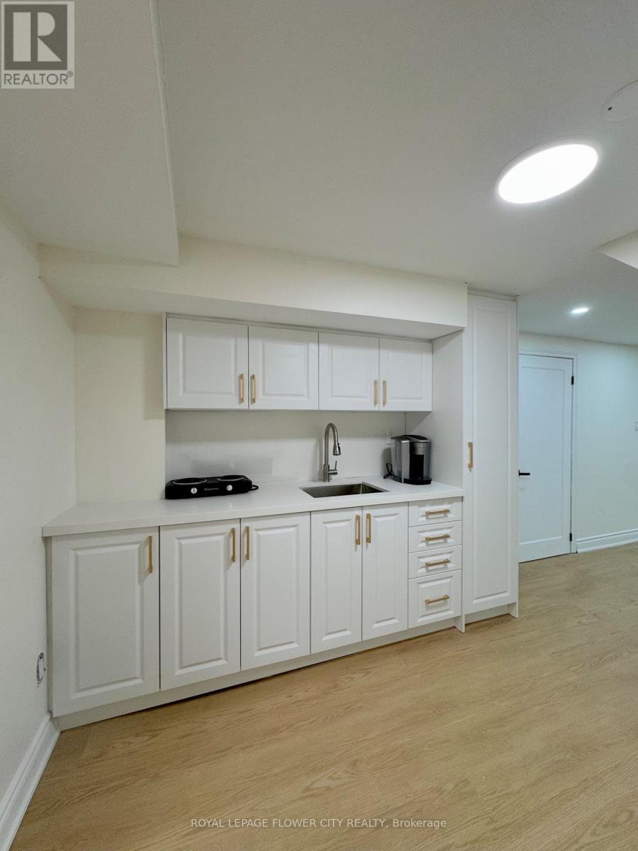 6 Crenshaw Crescent W, Brampton, Ontario L6Z 1W9 - Photo 31 - W13654172