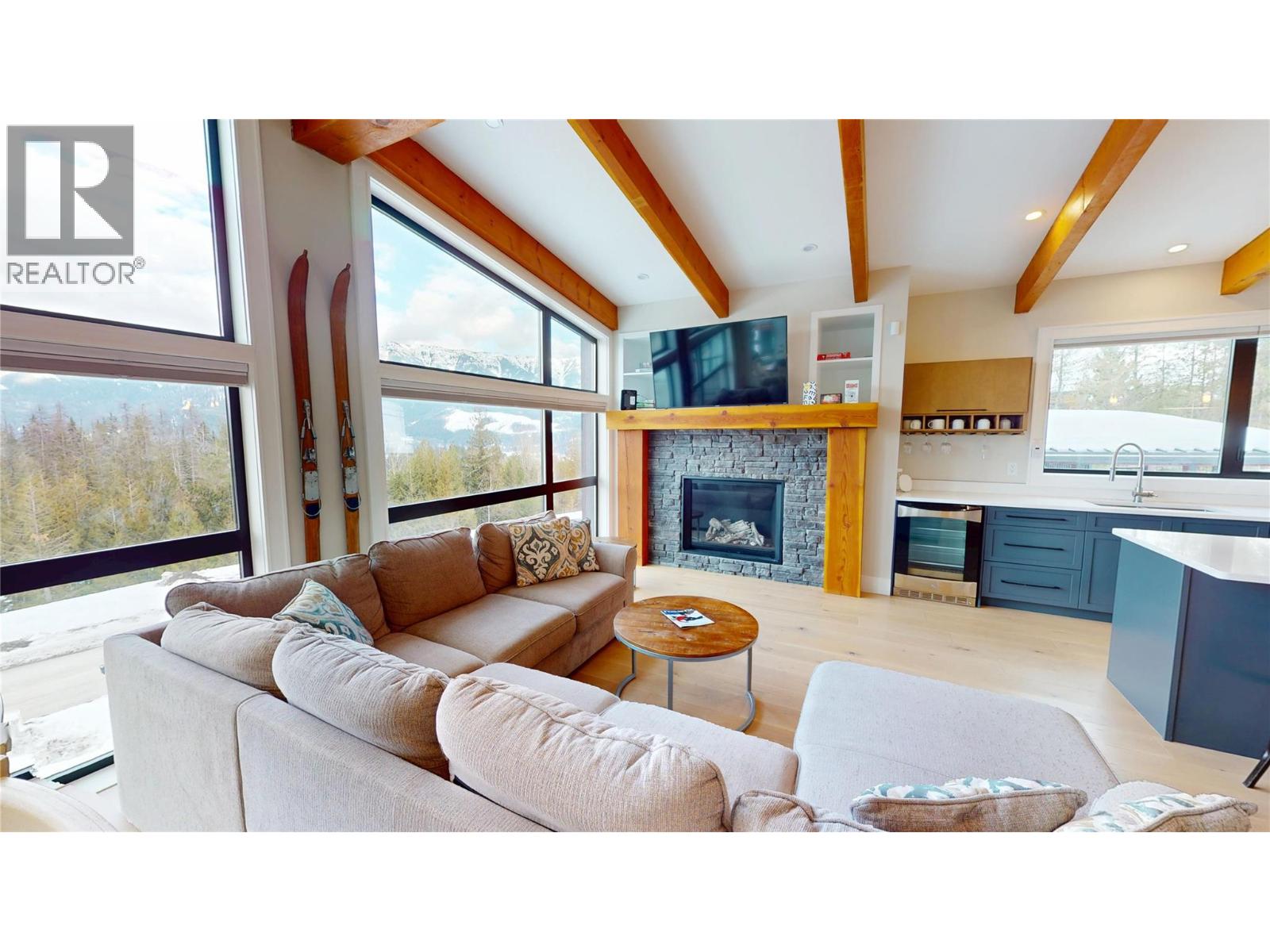 5418 Resort Drive, Fernie, British Columbia  V0B 1M6 - Photo 5 - 10337704