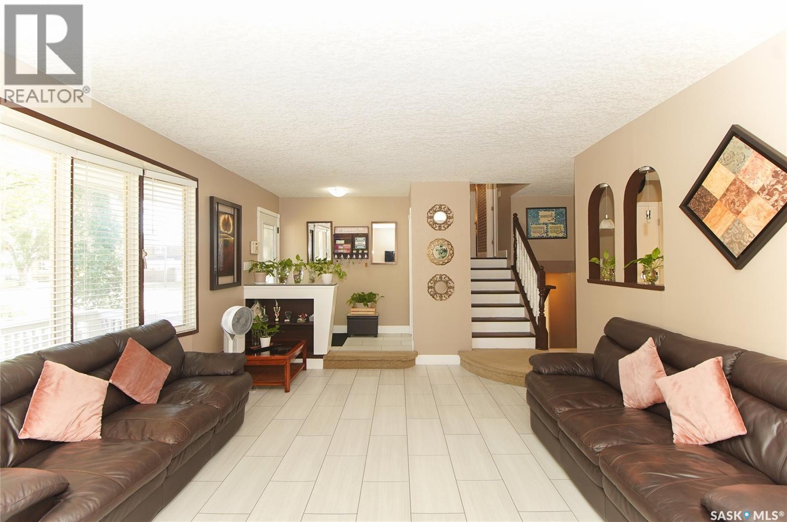 18 Kyle Street, Regina, Saskatchewan  S4R 6R6 - Photo 15 - SK045011