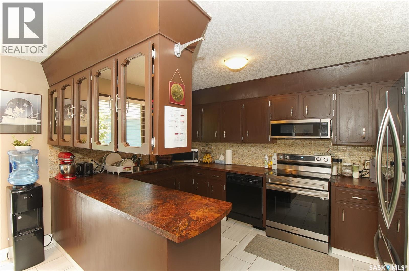 18 Kyle Street, Regina, Saskatchewan  S4R 6R6 - Photo 7 - SK045011