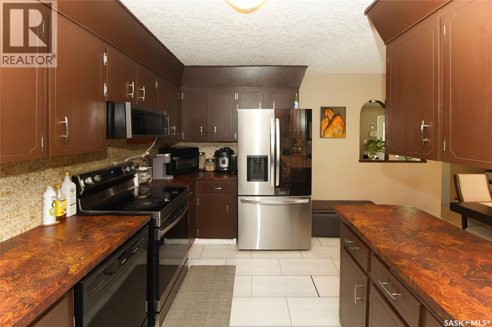 18 Kyle Street, Regina, Saskatchewan  S4R 6R6 - Photo 8 - SK045011