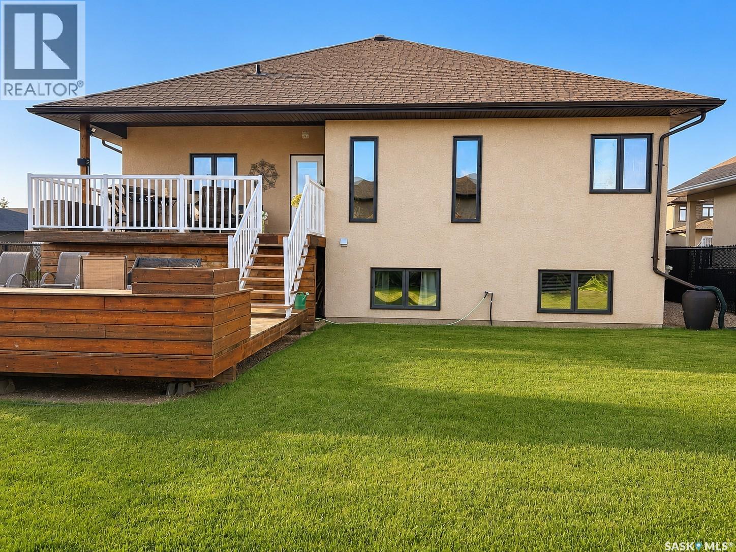 1 Glen Howard Way, Prince Albert, Saskatchewan  S6X 0A9 - Photo 45 - SK045007