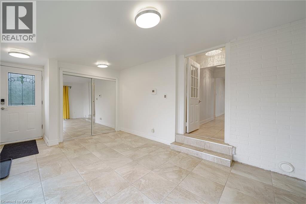 7332 Twenty Road E, Glanbrook, Ontario  L0R 1W0 - Photo 4 - 40849176