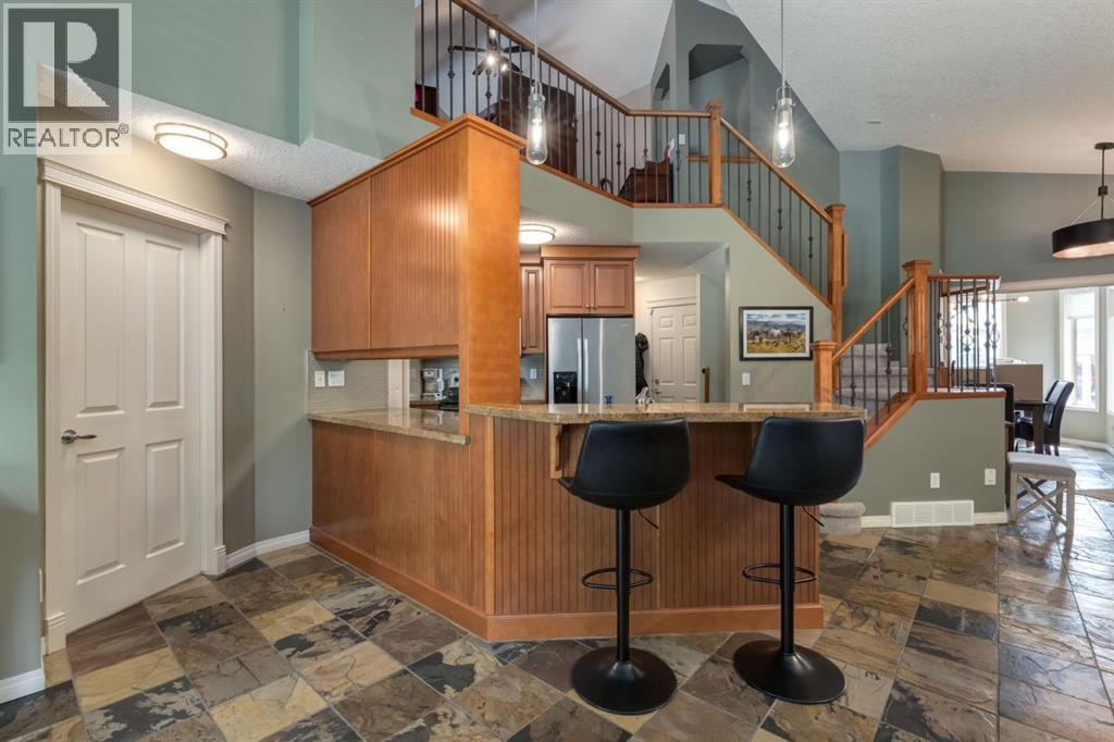 218 Springbank Villas SW, Calgary, Alberta  T3H 5P7 - Photo 10 - A2334801