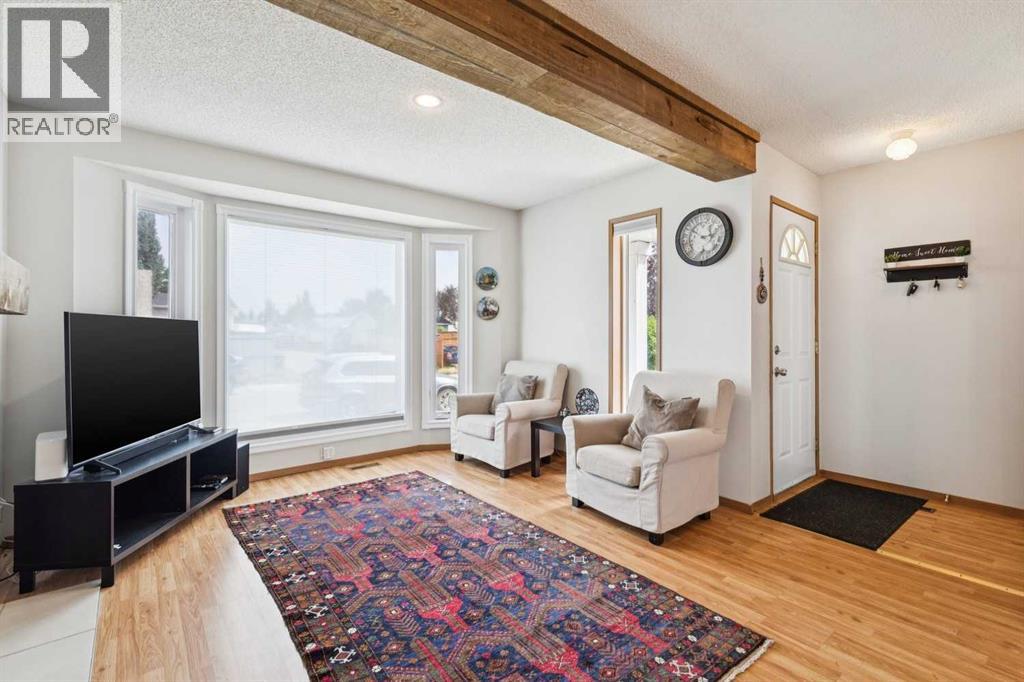 151 Rivercrest Close SE, Calgary, Alberta  T2C 4H3 - Photo 5 - A2335657