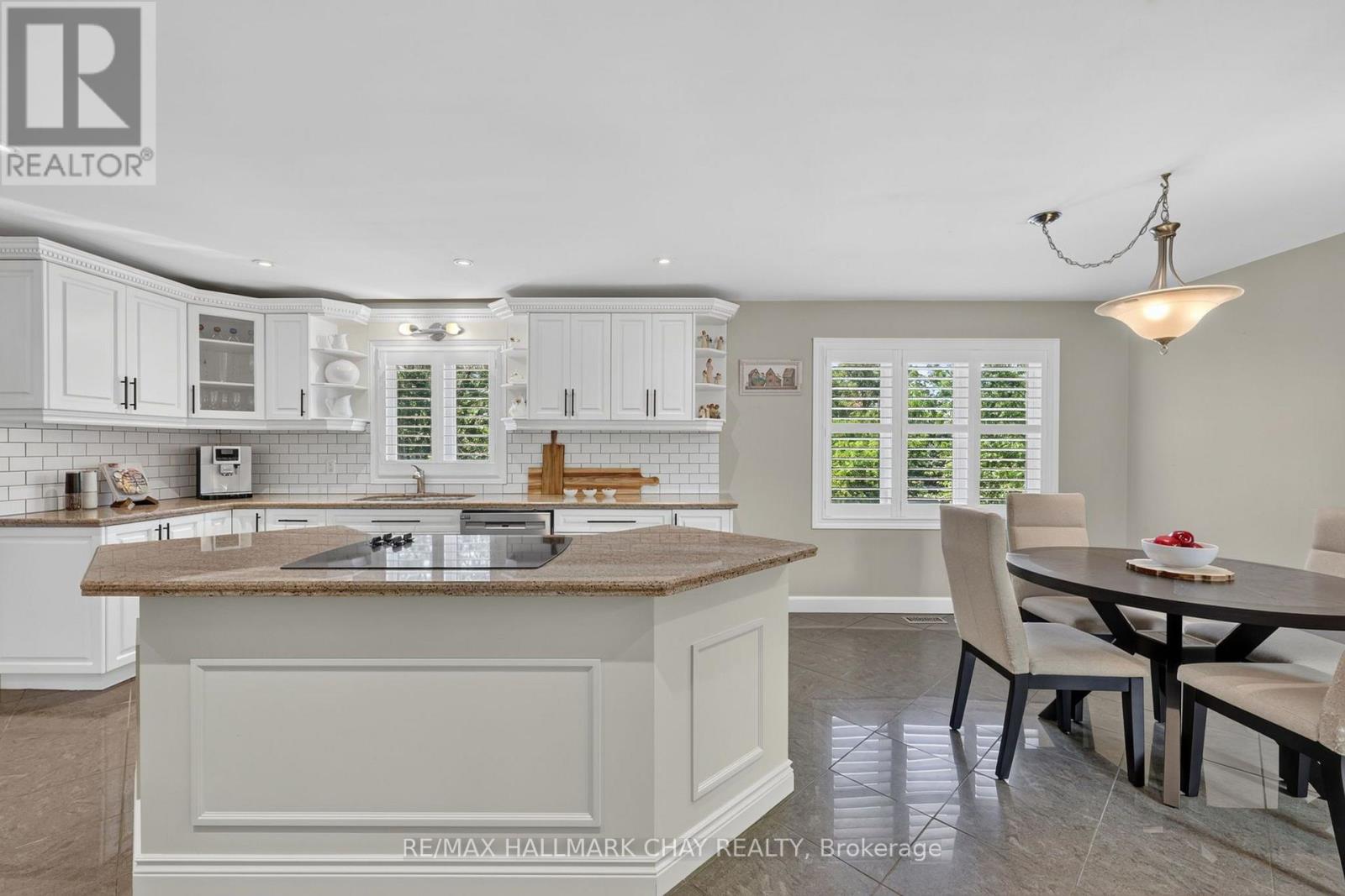 36 Mulock Drive, Bradford West Gwillimbury, Ontario  L0G 1B0 - Photo 20 - N13649472