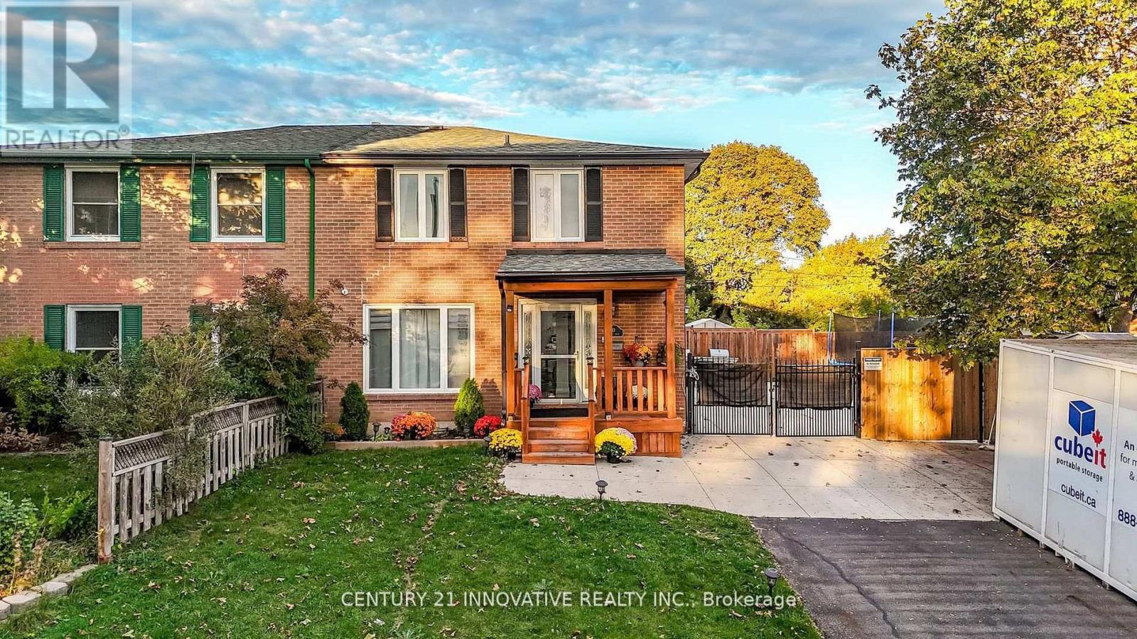 13 Dorset Drive, Brampton, Ontario L6T 2Y1 - Photo 2 - W13654182