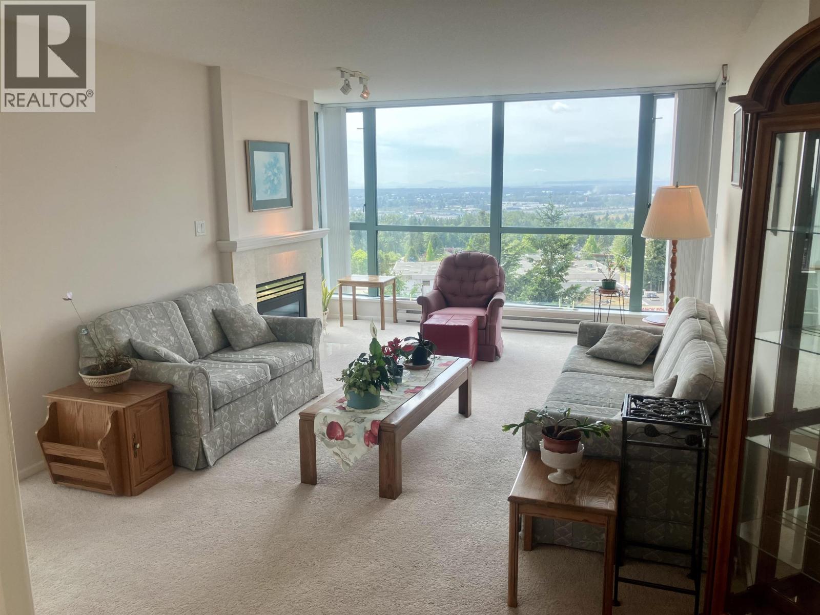 906 6622 Southoaks Crescent, Burnaby, British Columbia  V5E 4K2 - Photo 5 - R3107998