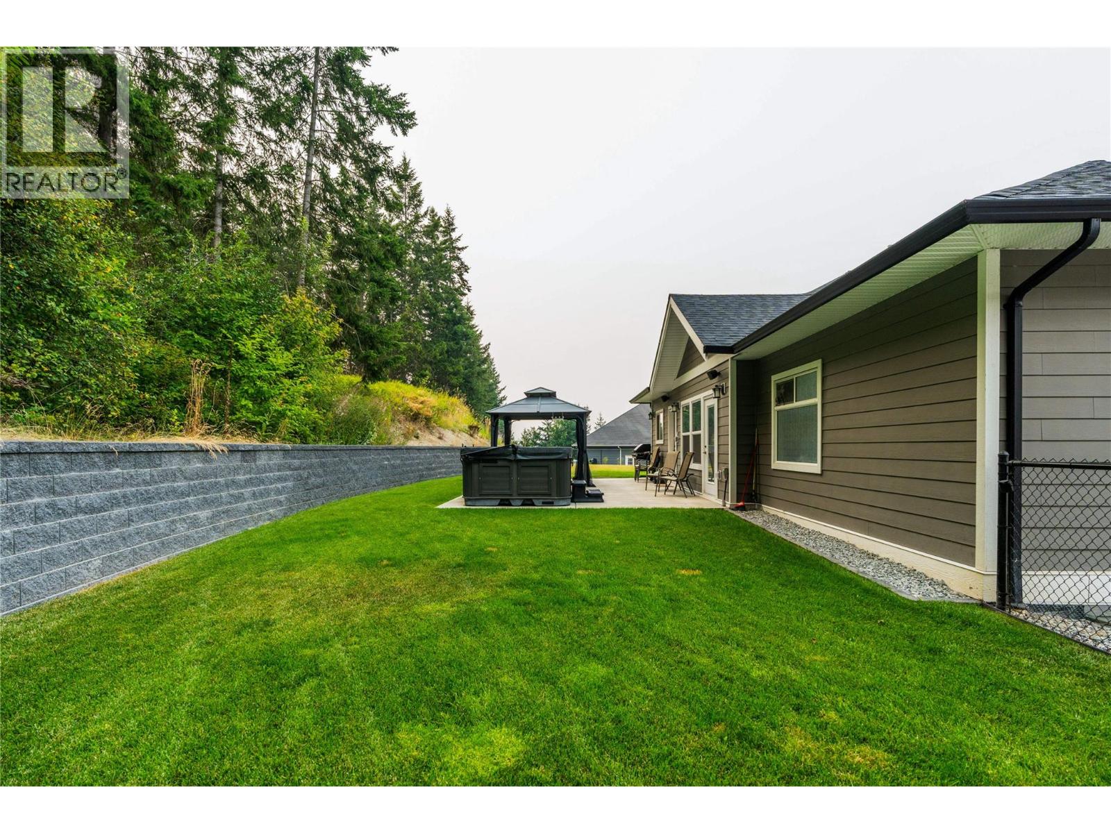 170 Vetter Place, Enderby, British Columbia  V4Y 4B7 - Photo 6 - 10396999