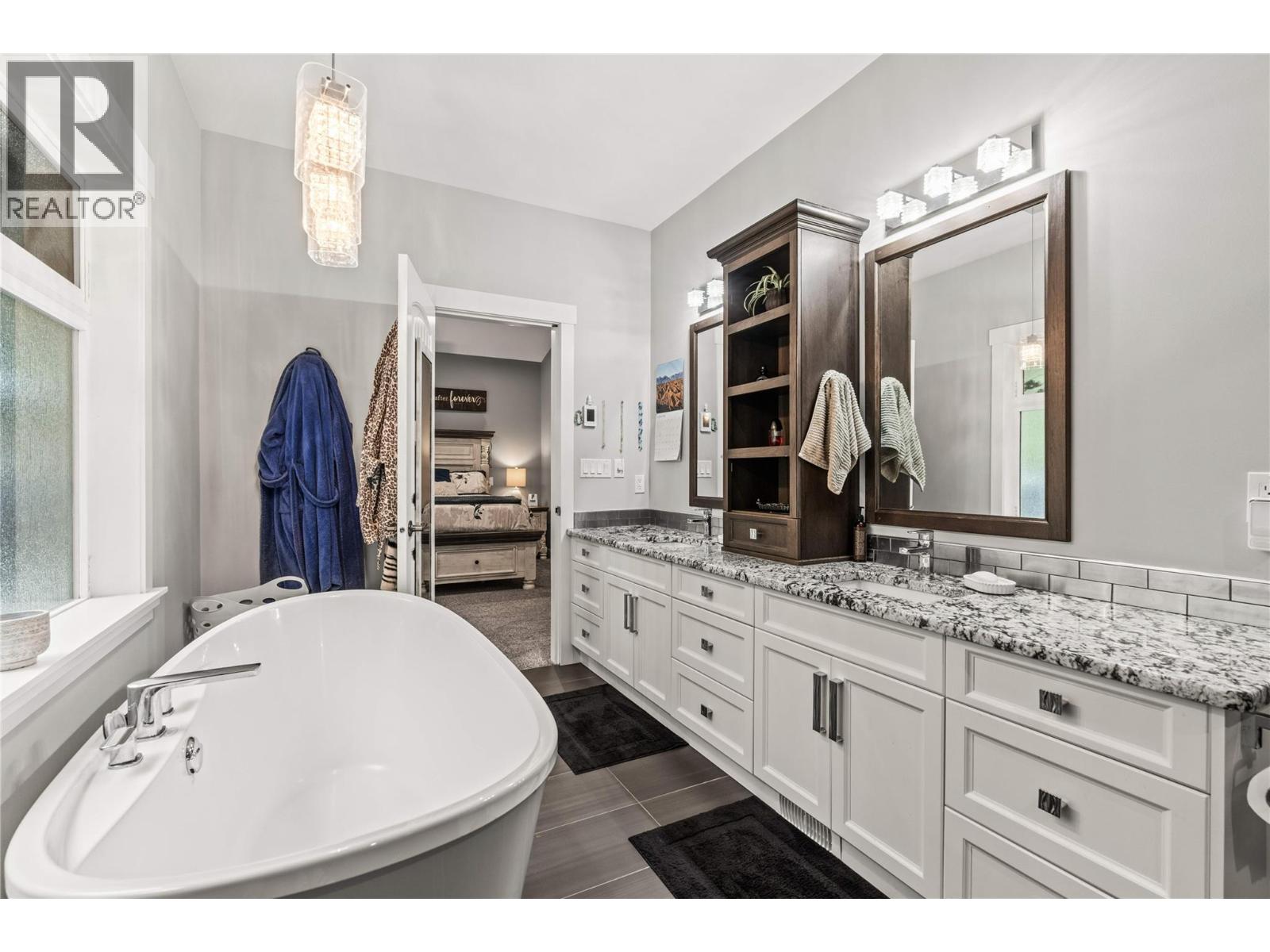 170 Vetter Place, Enderby, British Columbia  V4Y 4B7 - Photo 37 - 10396999