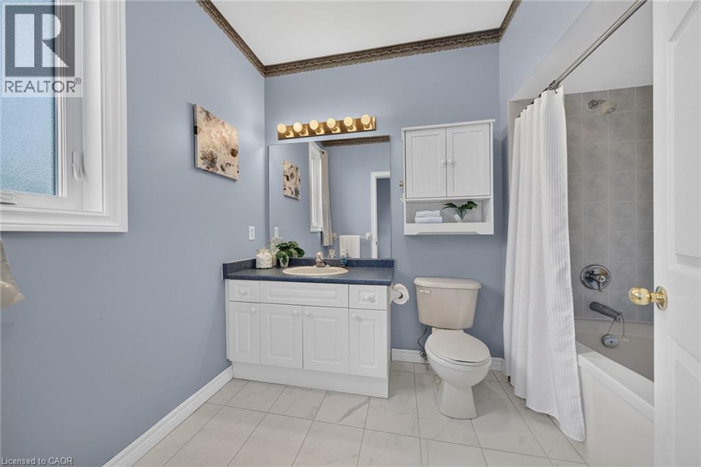 21 Twentyplace Boulevard, Hamilton, Ontario L0R 1W0 - Photo 17 - 40854351