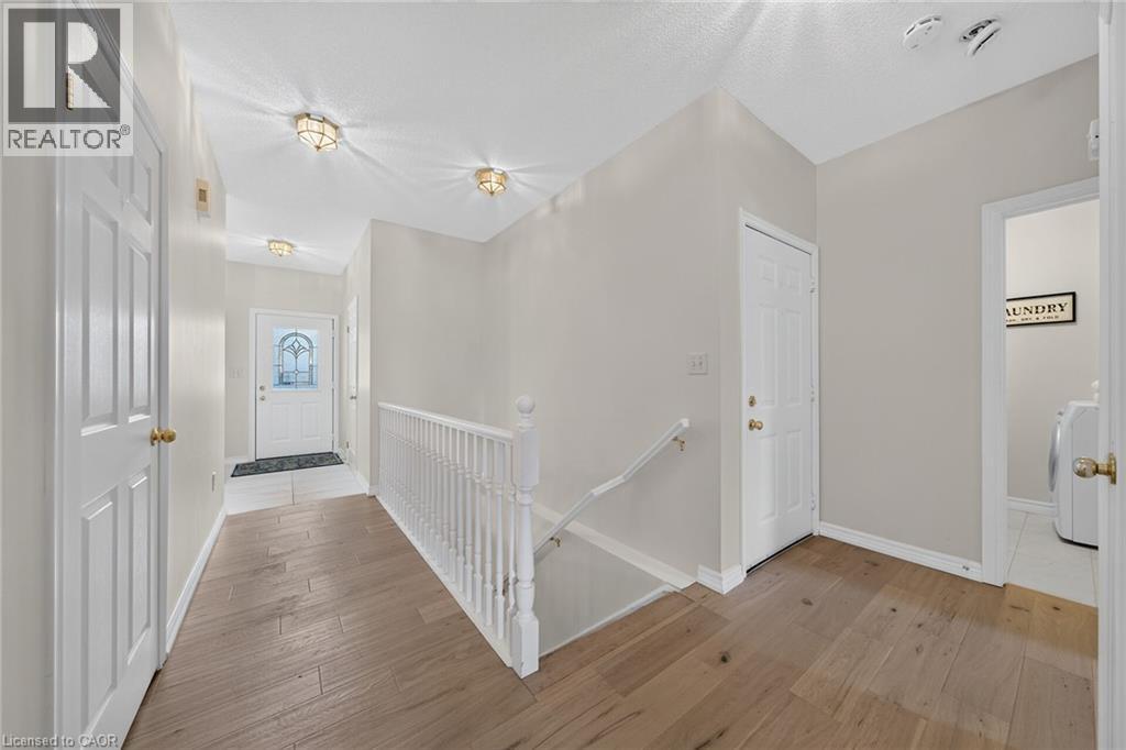 21 Twentyplace Boulevard, Hamilton, Ontario L0R 1W0 - Photo 13 - 40854351