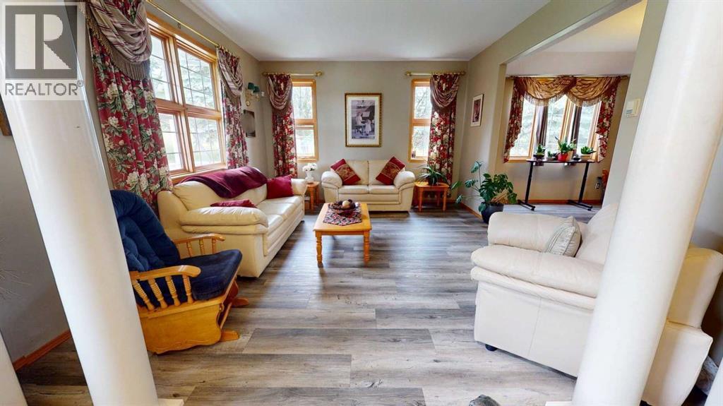 38323 Range Road 282, Rural Red Deer County, Alberta  T4N 1H7 - Photo 4 - A2332868