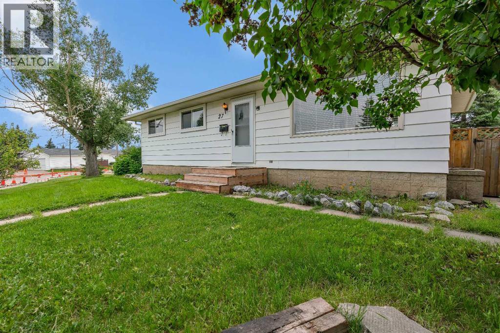 27 Dovercrest Way SE, Calgary, Alberta  T3B 1X1 - Photo 1 - A2333265
