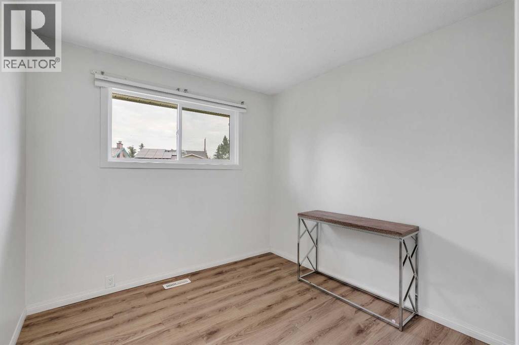 27 Dovercrest Way SE, Calgary, Alberta  T3B 1X1 - Photo 15 - A2333265