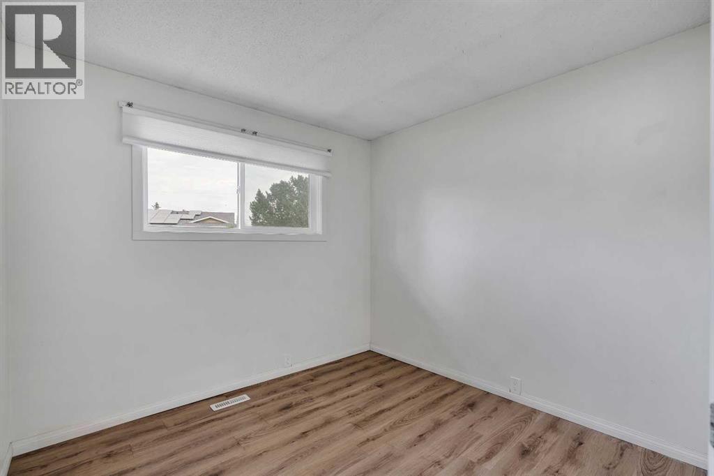 27 Dovercrest Way SE, Calgary, Alberta  T3B 1X1 - Photo 20 - A2333265