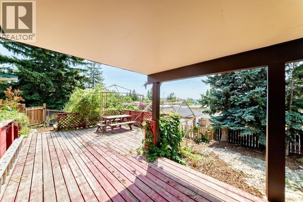 5820 Dalridge Hill NW, Calgary, Alberta  T3A 1L9 - Photo 37 - A2333749