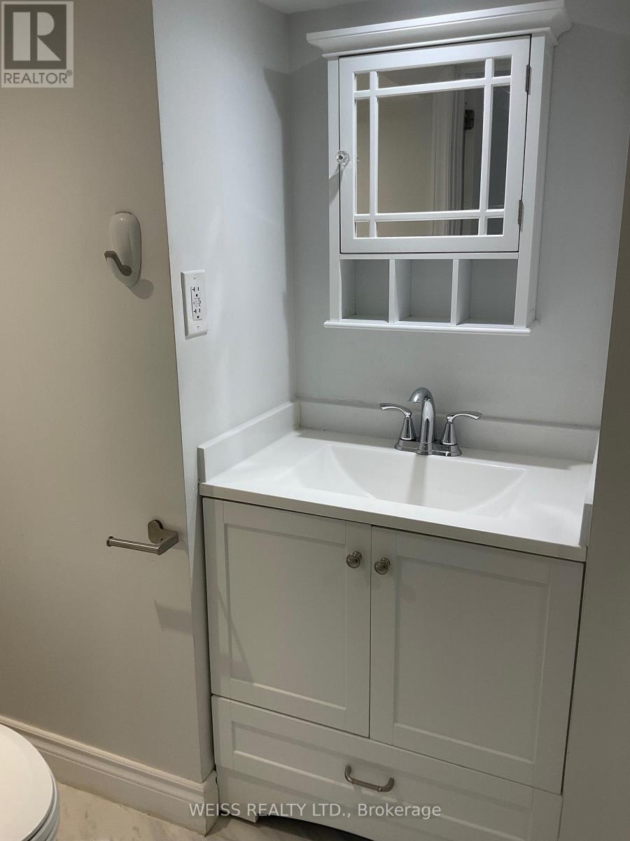 B - 55 Addington Avenue, Toronto, Ontario M2N 2L1 - Photo 10 - C13638766