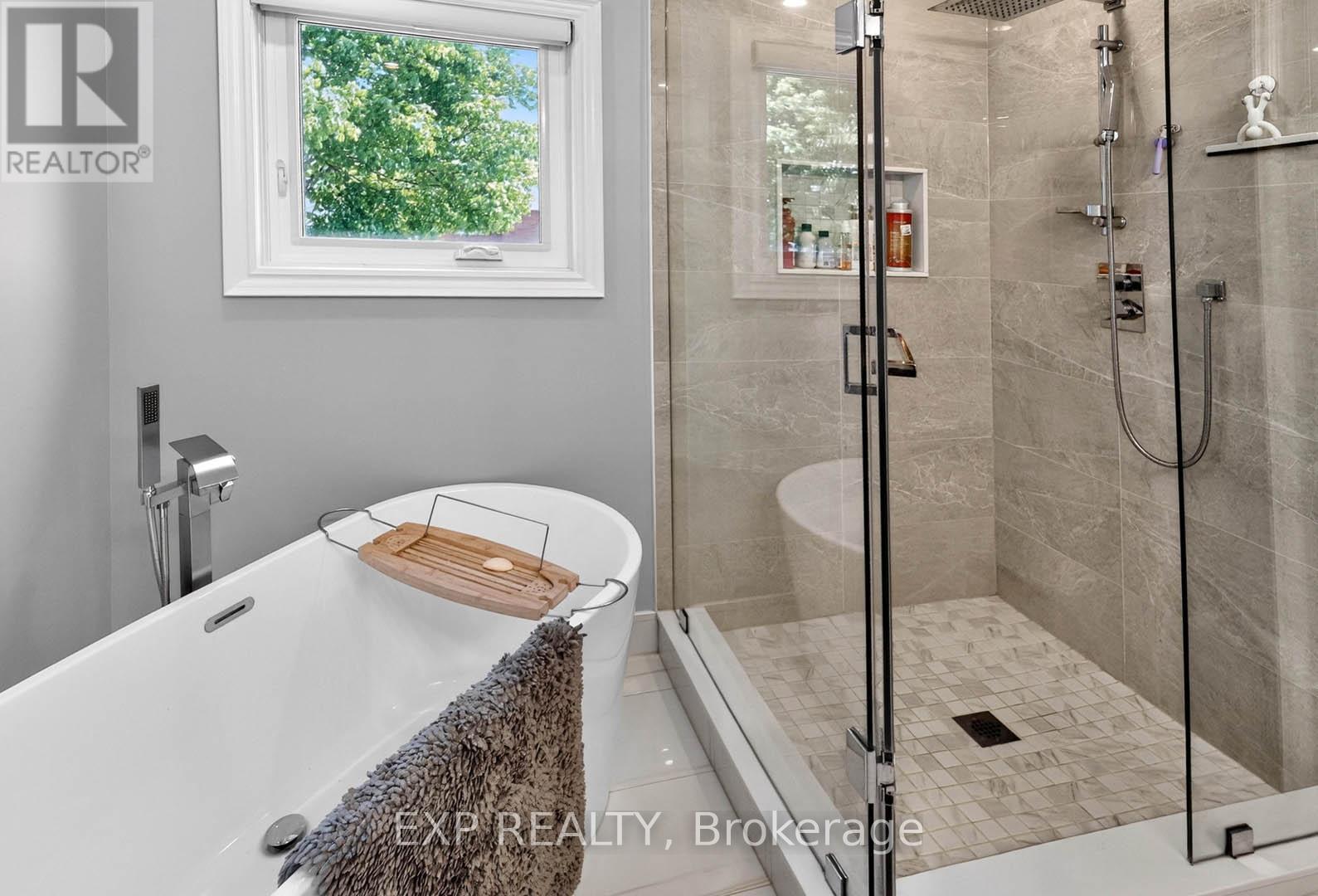 2345 Southcott Road, Pickering, Ontario  L1X 2S9 - Photo 22 - E13593694