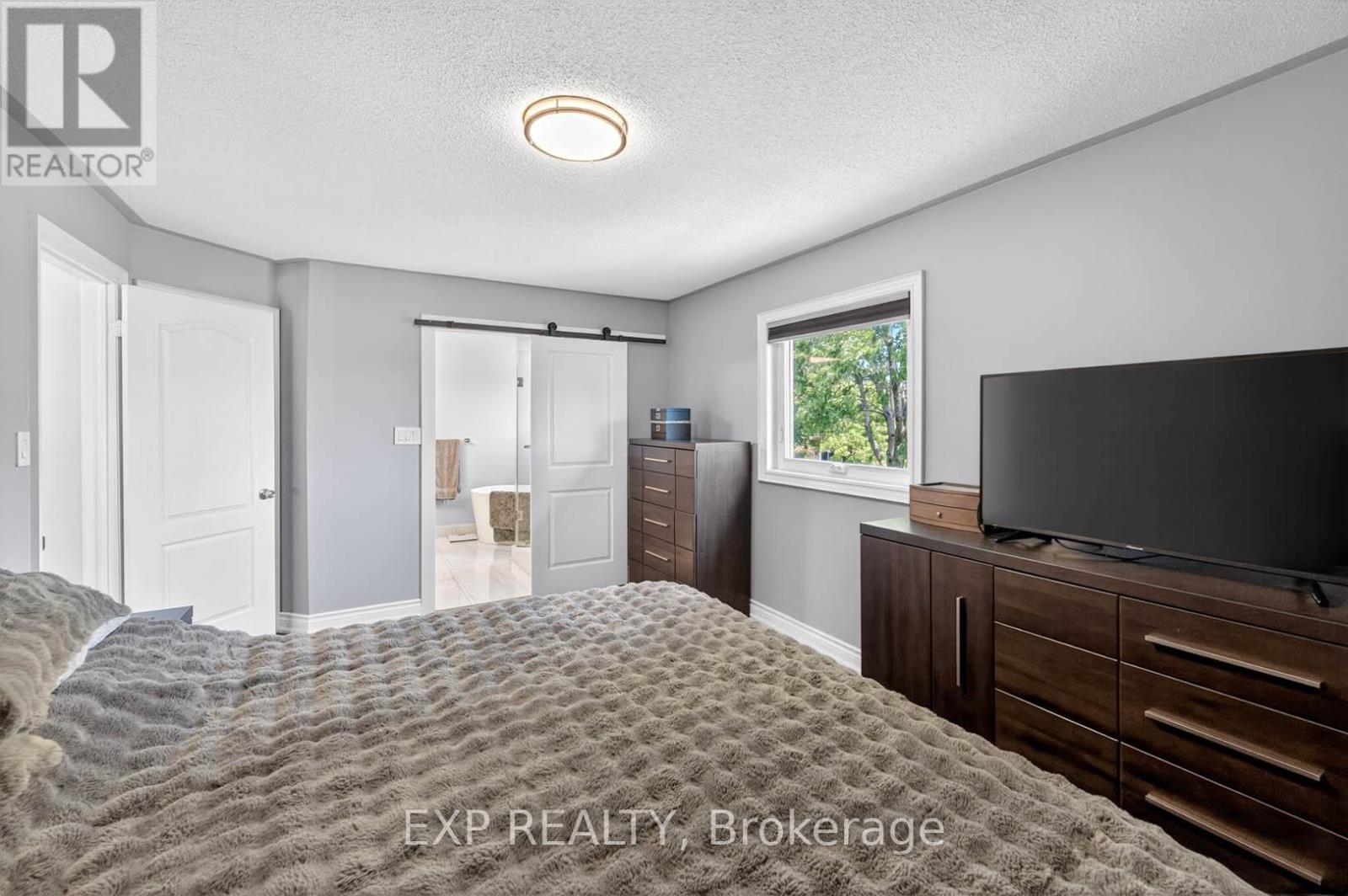 2345 Southcott Road, Pickering, Ontario  L1X 2S9 - Photo 20 - E13593694