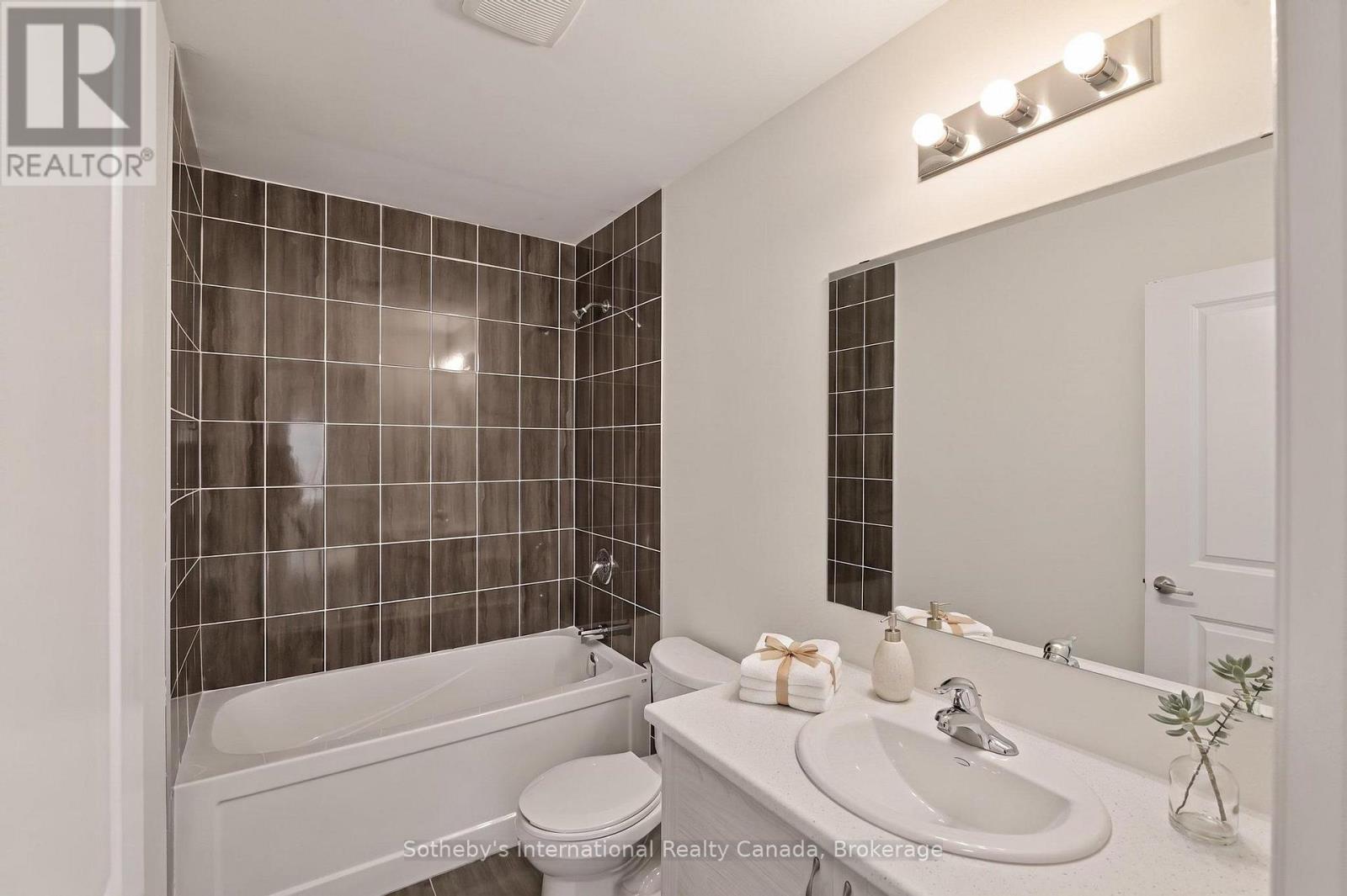12 Hillcroft Way, Kawartha Lakes, Ontario  K0M 1A0 - Photo 32 - X13654234
