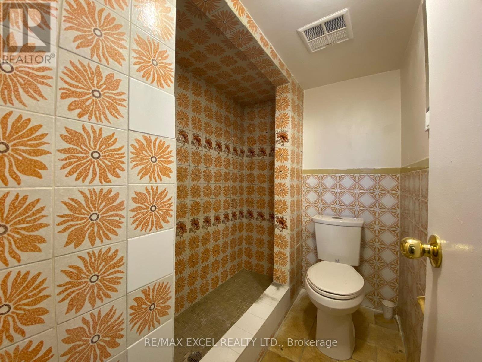 443 Vaughan Road, Toronto, Ontario M6C 2P4 - Photo 29 - C13654188