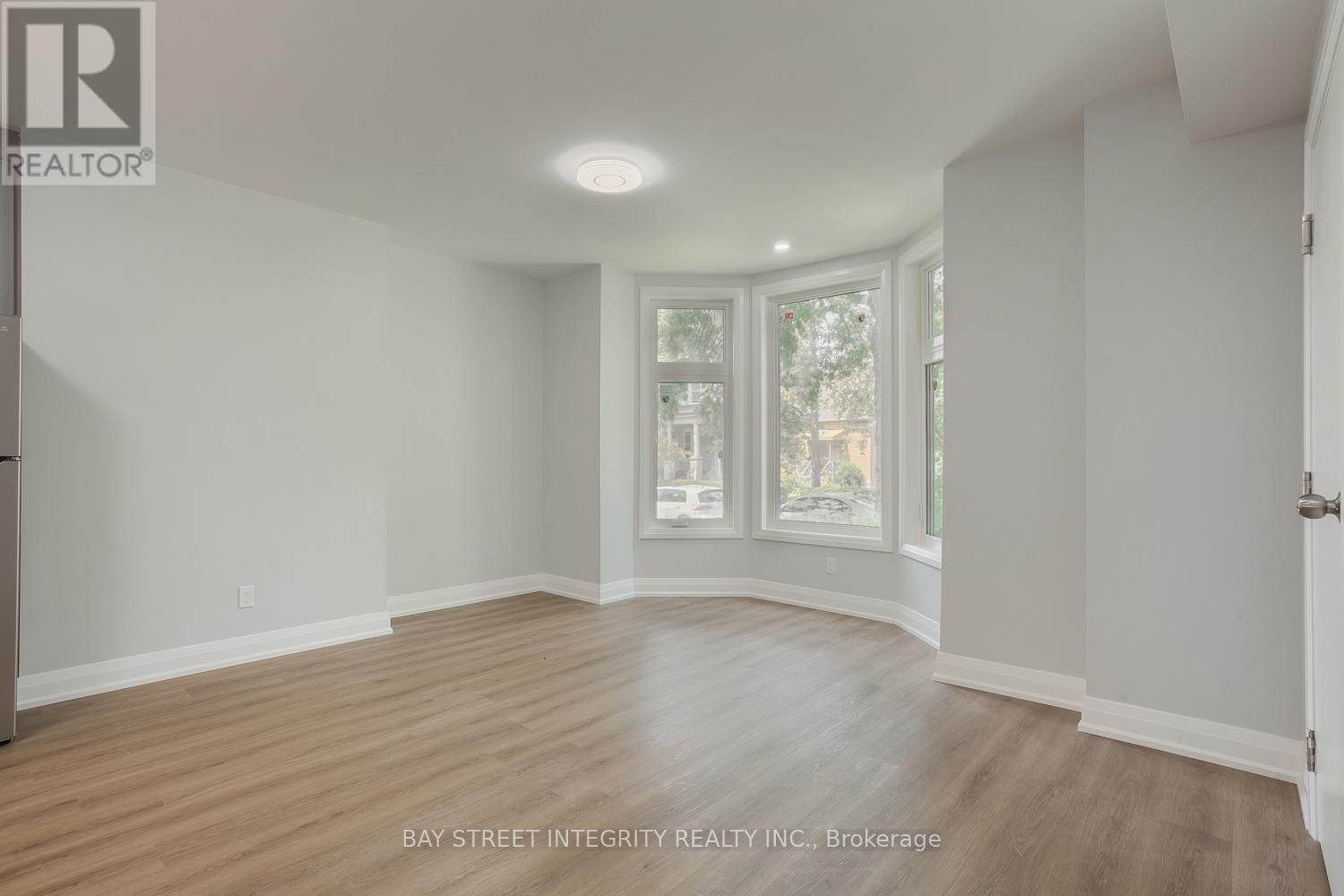 MAIN FLOOR - 19 D'ARCY STREET, Toronto, Ontario