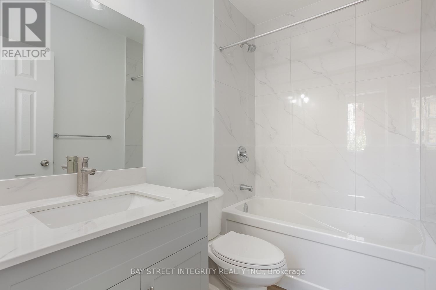 Main Floor - 19 D'arcy Street, Toronto, Ontario M5T 1J8 - Photo 11 - C13654210