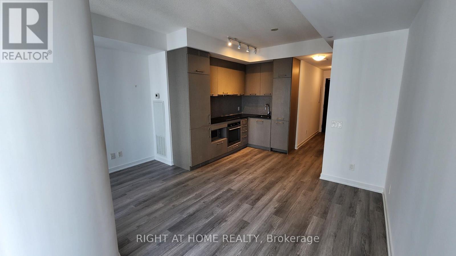 2312 - 87 Peter Street, Toronto, Ontario  M5V 0P1 - Photo 5 - C13654250