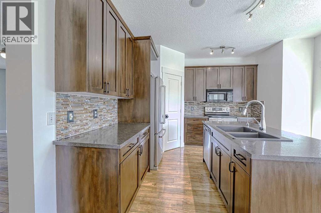 179 Rainbow Falls Drive, Chestermere, Alberta  T1X 0A7 - Photo 14 - A2309744
