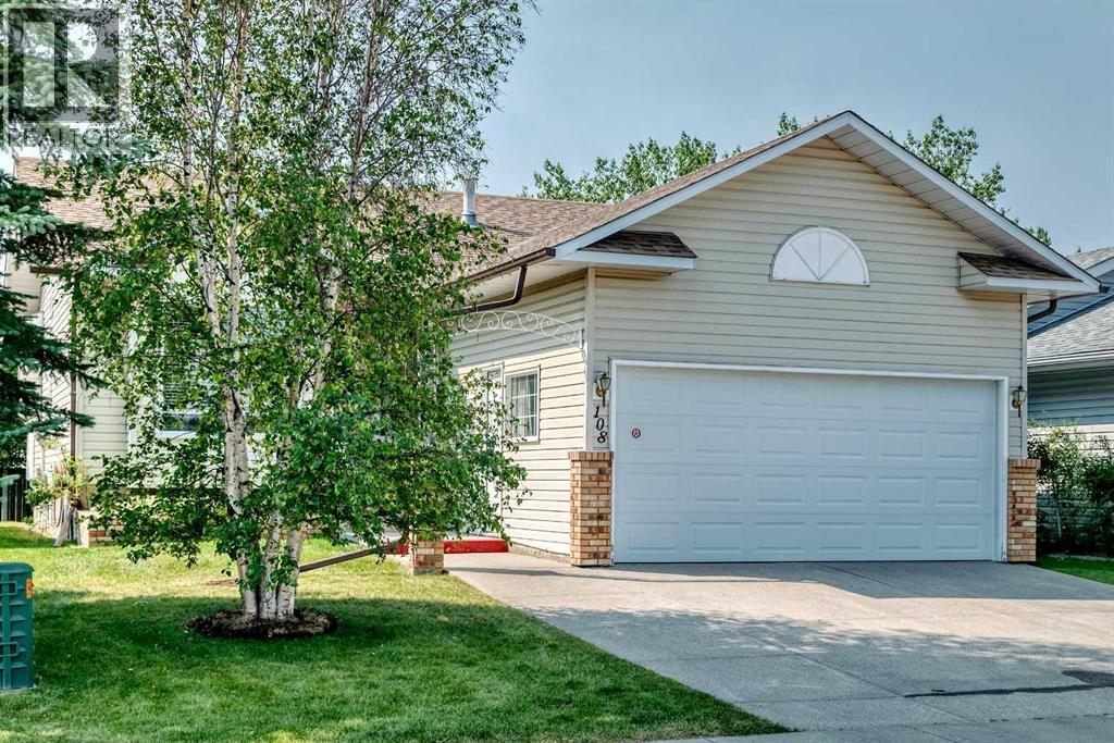 108 Woodside Close NW, Airdrie, Alberta