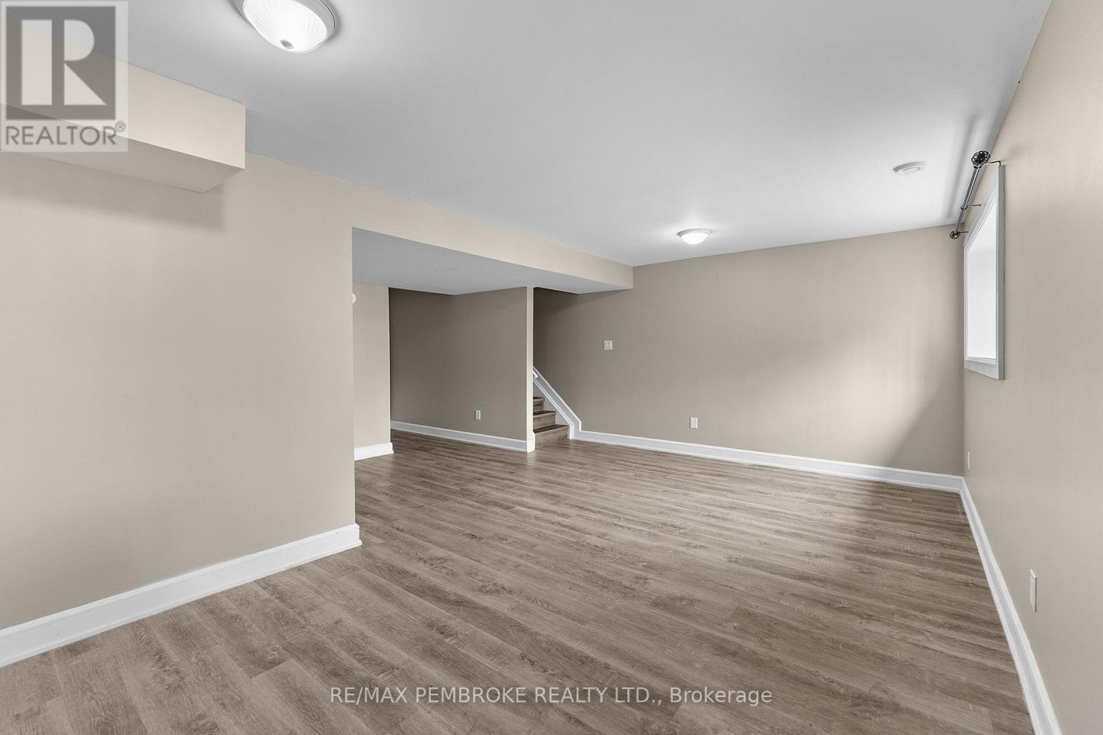 41 Northbrook Road, Petawawa, Ontario  K8H 3N5 - Photo 29 - X13654266