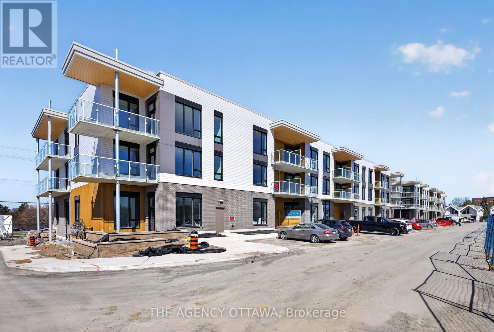 304 - 3085 Riverside Drive, Ottawa, Ontario K1V 9R2 - Photo 2 - X13654226