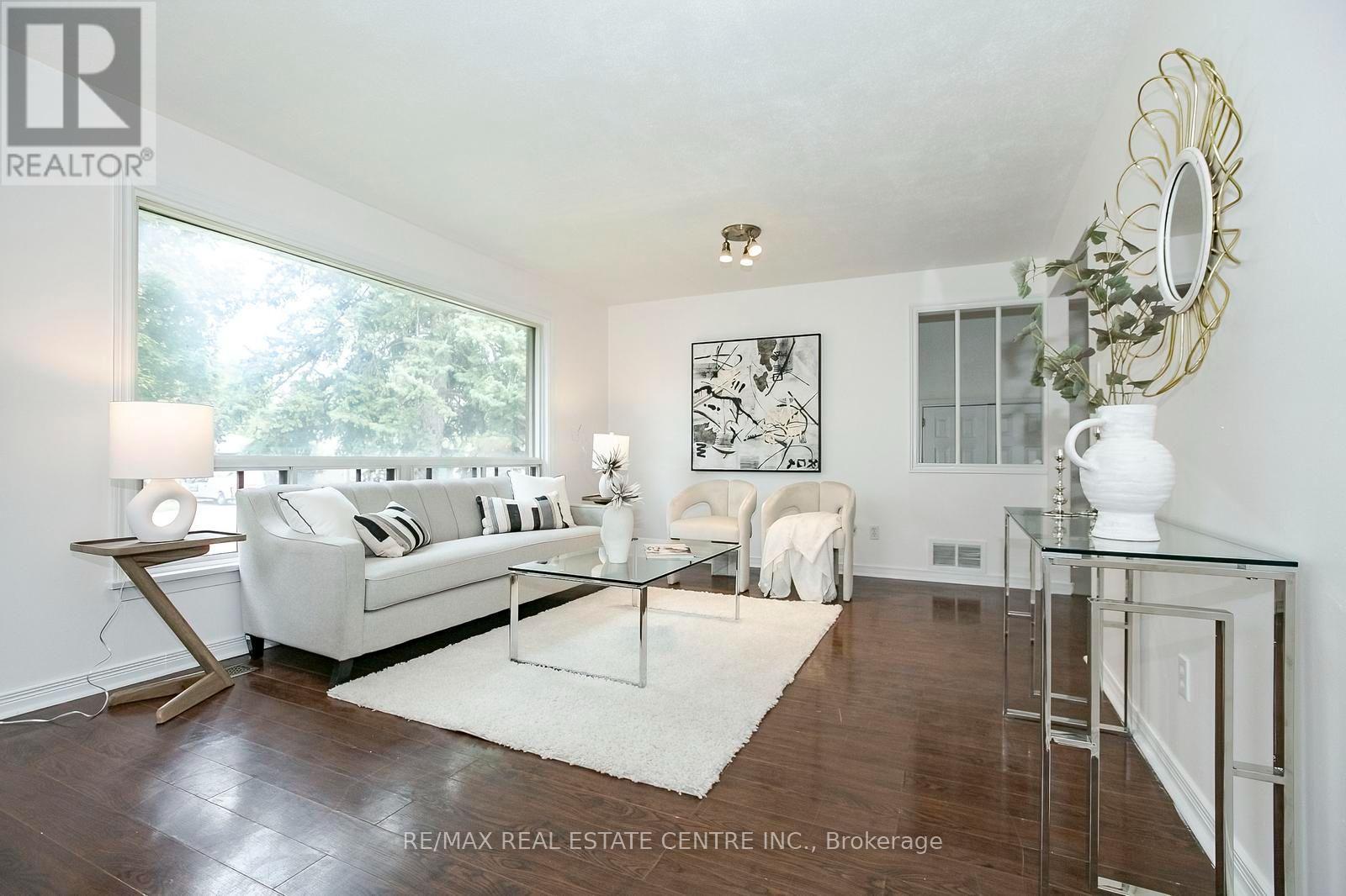16 Mclaughlin Road N, Brampton, Ontario  L6X 1Y5 - Photo 12 - W13654206