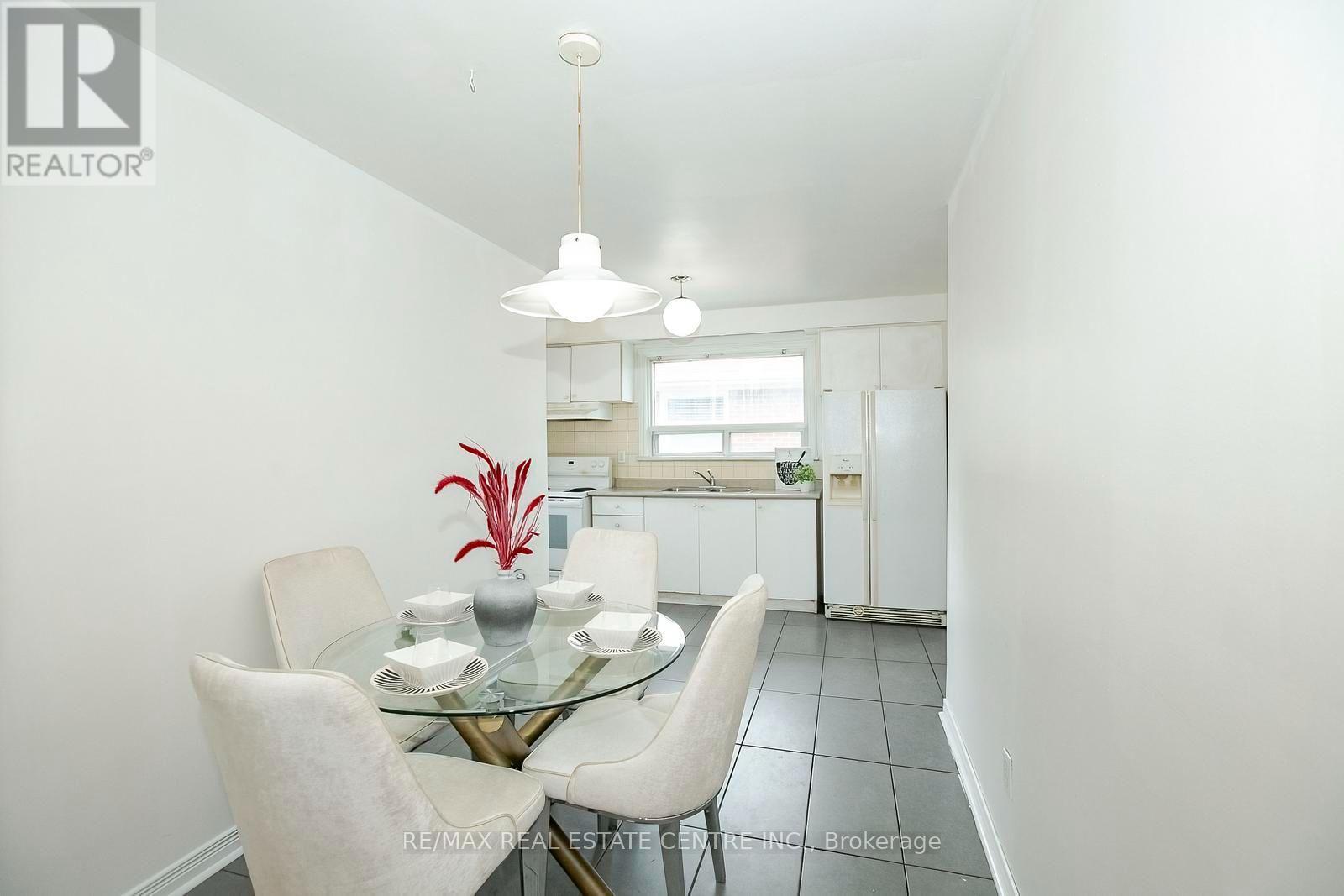16 Mclaughlin Road N, Brampton, Ontario  L6X 1Y5 - Photo 17 - W13654206