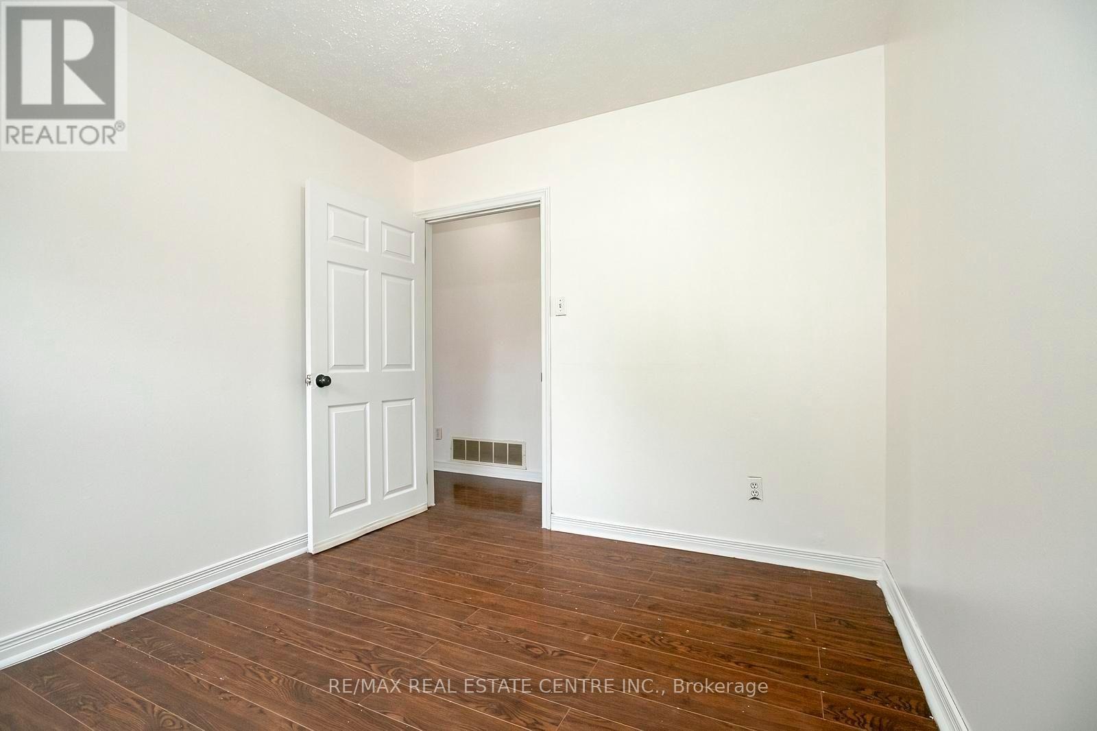 16 Mclaughlin Road N, Brampton, Ontario  L6X 1Y5 - Photo 34 - W13654206