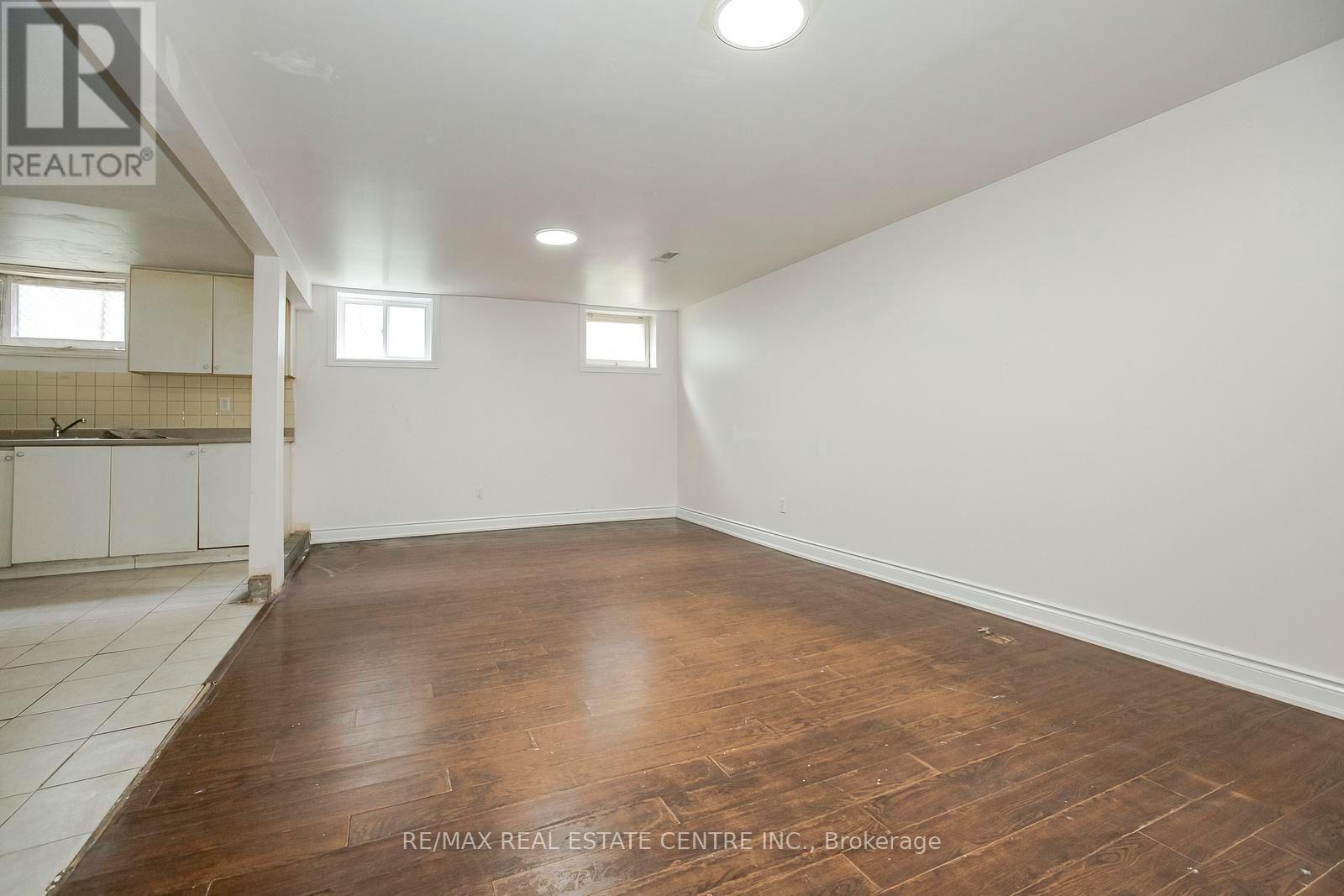 16 Mclaughlin Road N, Brampton, Ontario  L6X 1Y5 - Photo 36 - W13654206