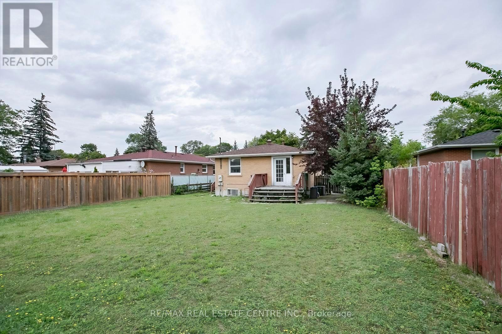 16 Mclaughlin Road N, Brampton, Ontario  L6X 1Y5 - Photo 49 - W13654206