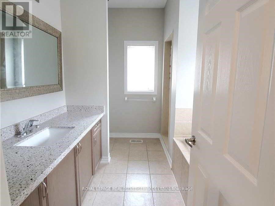 39 Vezna Crescent, Brampton, Ontario  L6X 5K5 - Photo 18 - W13654214