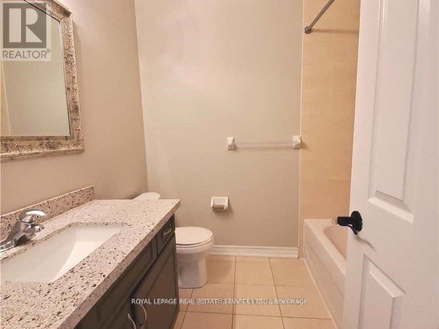 39 Vezna Crescent, Brampton, Ontario  L6X 5K5 - Photo 19 - W13654214