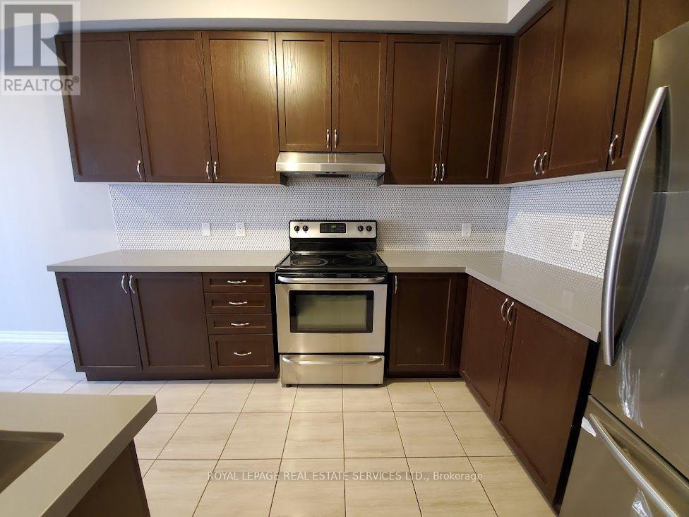39 Vezna Crescent, Brampton, Ontario  L6X 5K5 - Photo 8 - W13654214